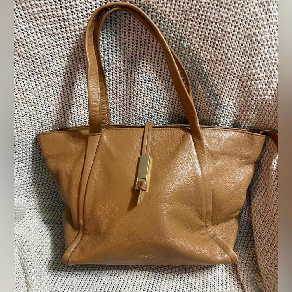 Vince‎ Camuto Leather Tote Bag in Mocha